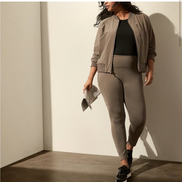 Banana Republic On The Go 7/8 Legging Dusty Olive Green - Picture 1 of 3